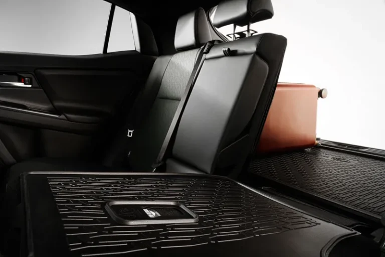 Seatback protector