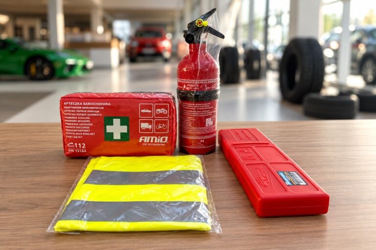 Subaru safety kit